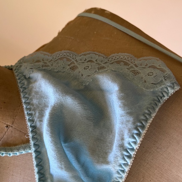 2 Lovely Victoria Secret Nightie/Slip Sets - Picture 5 of 5